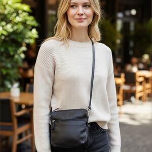 VINTAGE FOSSIL Bag Black Leather 90’s FAST SHIPPING 1075-5